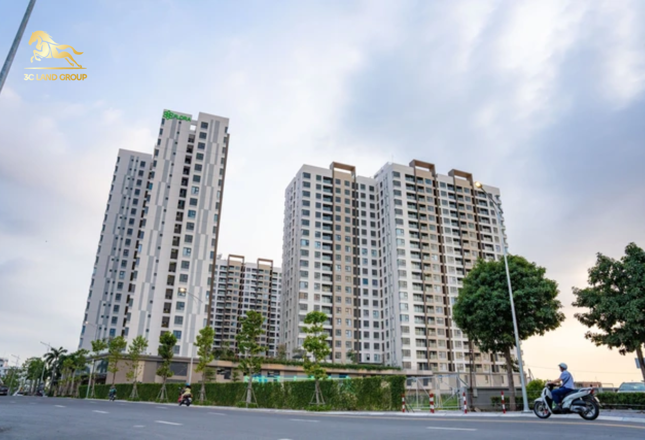 Theo các chuyên gia, người mua nhà trong dự án do CĐT phát triển, có quỹ đất sạch, pháp lý đầy đủ, uy tín trên thị trường....luôn nằm trong danh sách được ngân hàng ưu tiên vay.