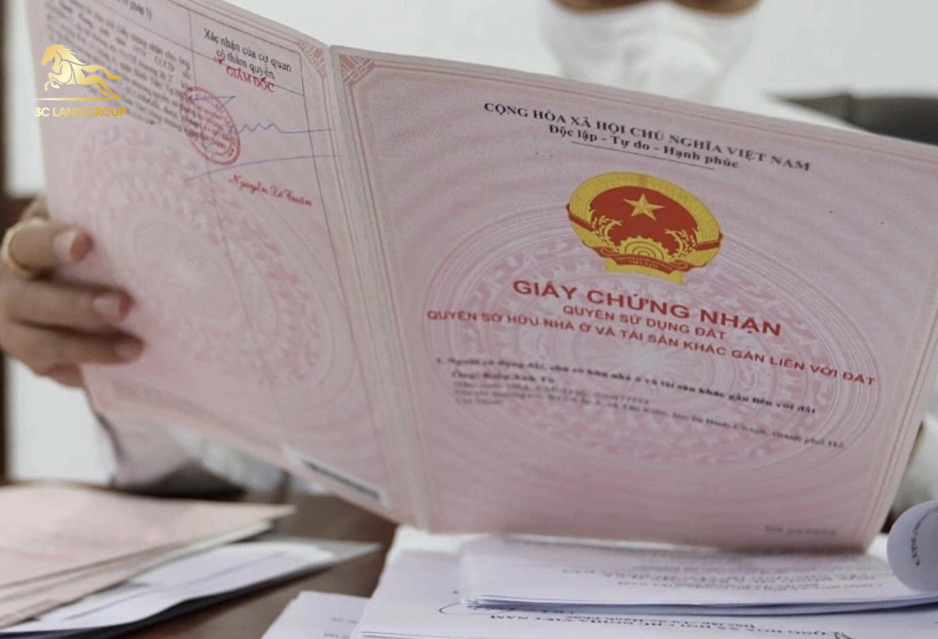 Giấy chứng nhận quyền sử dụng đất, quyền sở hữu nhà ở và tài sản khác gắn liền với đất.(sổ đỏ)