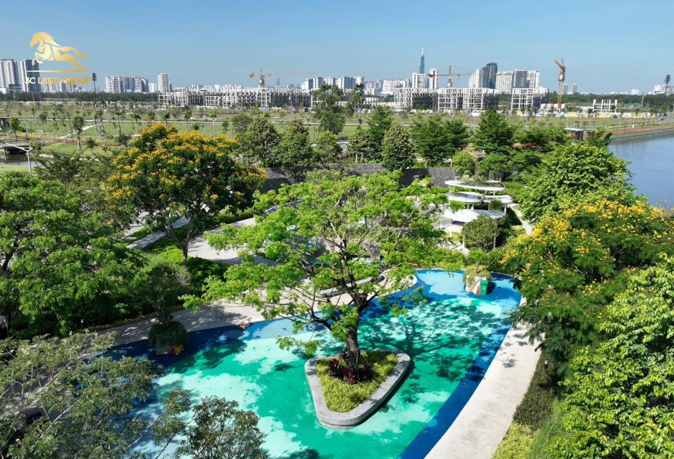 Một trong những công viên nội khu của The Global City (Quận 2).